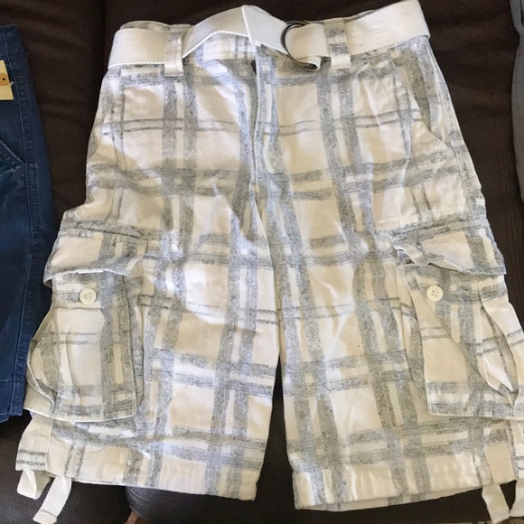 Boys bundle of summer shorts size 8 - Picture 3 of 7